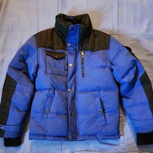 Big boy's DKNY coat size S (8)